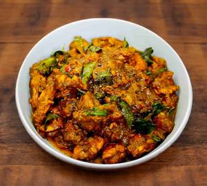 Pepper Chicken Gravy (3-4 Pcs)