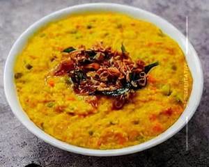 Dal Khichadi Half