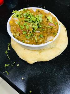 Matra With Plain Kulcha (3 Pcs)