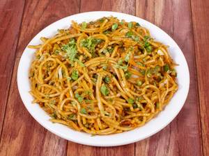 Spicy Schezwan Noodles [500 ml container]