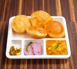 4 Puri With Sabji + Pickle