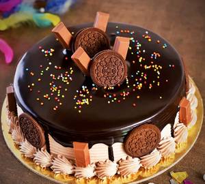 Chocolate Oreo Kit Kat Cake ( Eggless)         