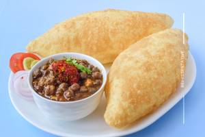 Chola bhatura                                                                                                                             