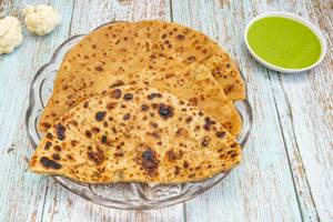 Gobhi Paratha With Pickle (1 Pc)