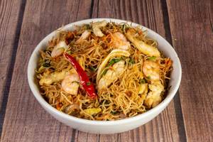 Mixed Schezwan Rice Noodles