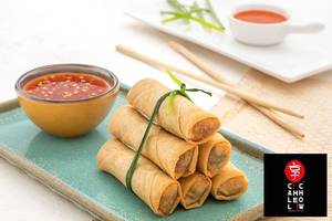 Fried Vegetable Spring Rolls With Sweet Chilli Sauce (6)
