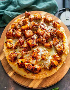 Chilli Paneer Pizza