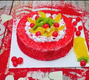 Red velvet fruit cake