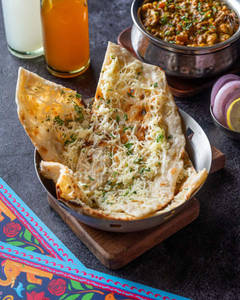 Cheese Garlic Naan