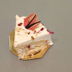 Dry Fruit Rose Malai Pastry
