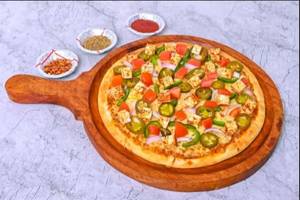 Peri peri paneer pizza