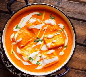 Paneer Butter Masala Full +4 Butter Naan