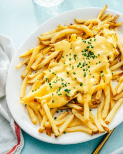 Cheese french fries salted