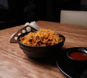 Schezwan Chicken Fried Rice