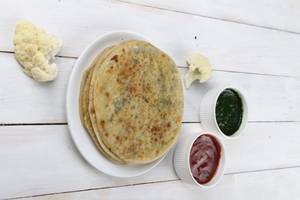 Paneer Schezwan Paratha