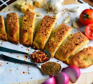 Paneer Tikka Garlic Bread