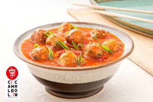 Veg Balls In Hot Garlic Sauce