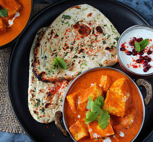 Kadhai Paneer With 2 Roti
