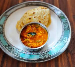 Chappathi (2 pcs) with veg curry                                          