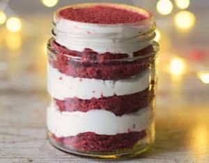 Red Velvet Jar Cake