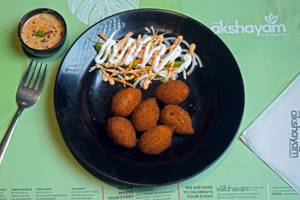 Potato Garlic Tatters