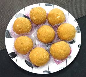 Besan Laddu