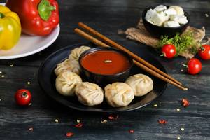 Paneer Tikka Momos (5 Nos)