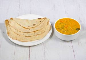 4 Phulka With Dal