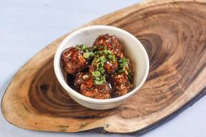 Paneer Manchurian (6 Pcs)