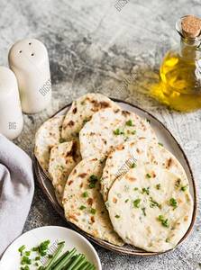 Onion Naan With Gravy