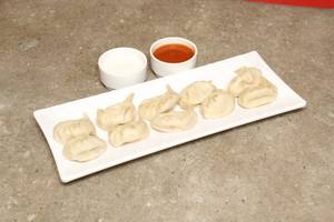 Chicken Momos (8 pcs)