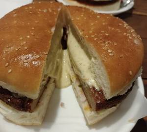 Jumbo chicken burger                               