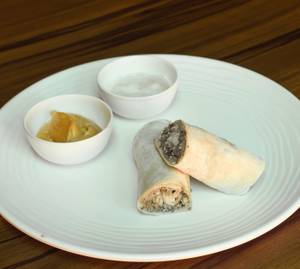 Special chilli garlic chicken shawarma