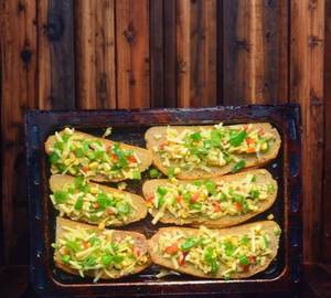 Cheese Chilly Crostini