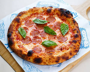 The Chickeroni Pizza 10"