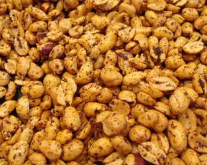 Spicy peanuts