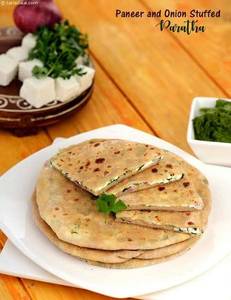 2 Paneer Pyaz Paratha