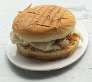 Tandoori Paneer Cheese Burger 