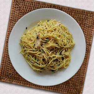 Chicken Burnt Garlic Noodles