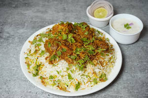 Chicken Hyderabadi Dum Biryani