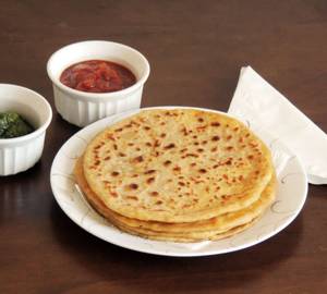 Paneer Paratha with Dahi