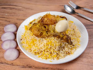 Chicken biryani with egg