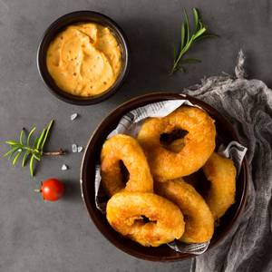 Onion Rings With Tartar Sauce - Dyn
