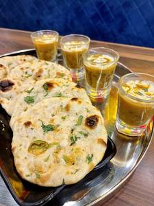 Dal Makhani Shots