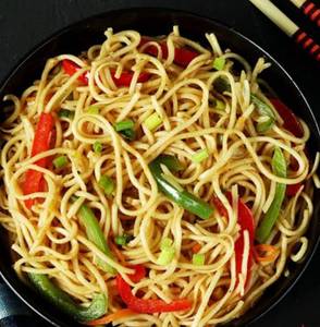 Veg Chilli Garlic Noodles