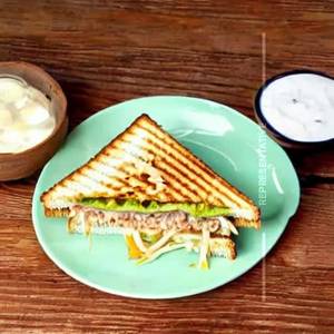 Chicken Cheese Grilled Sandwich