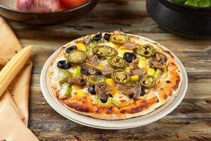 Single cheese veggie delight pizza