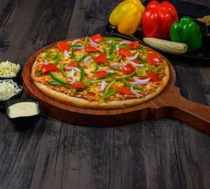 Chicken Royal Kolhapuri Pizza