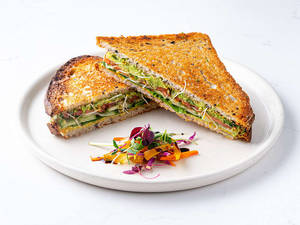 Avocado & Cashew Cheese Sandwich