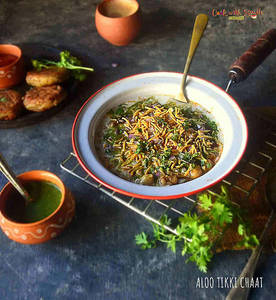 Aloo Tikki Chaat